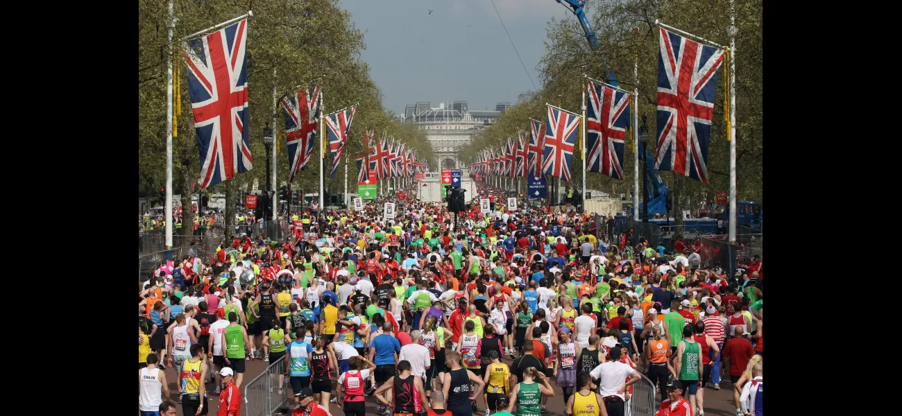 Weather predictions for London Marathon as many participants hit the streets.