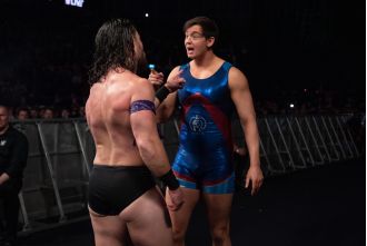 A Gladiators celebrity disrupts a WWE event in London while confronting a popular wrestler.