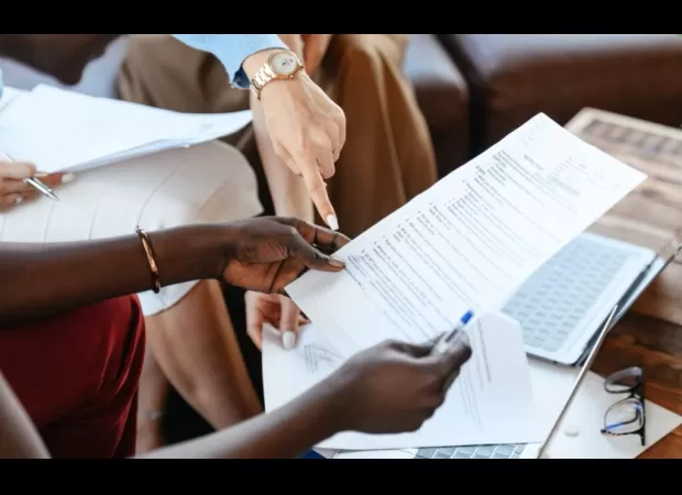 New law aims to increase transparency in federal contracting for minority-owned companies.