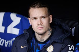 Joe Cole believes Mykhailo Mudryk, who was a disappointment at Chelsea, has the potential to outshine Arsenal's Leandro Trossard.