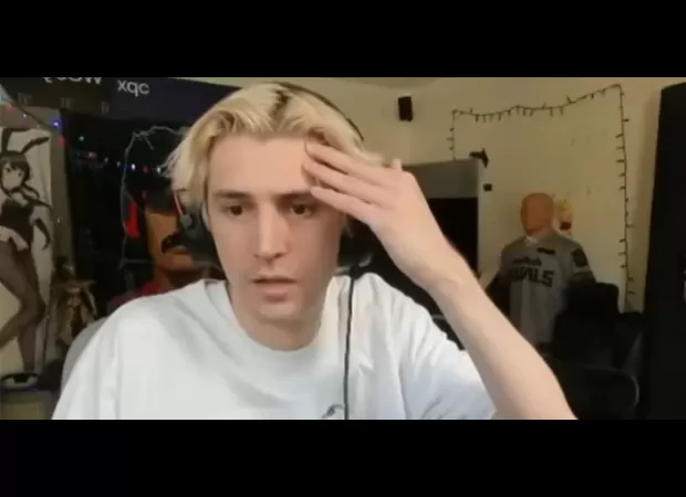 xQc shares that he had to seek therapy in order to be allowed back on Twitch.