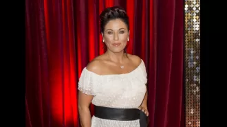 EastEnders actress Jessie Wallace shares her true name with her followers.