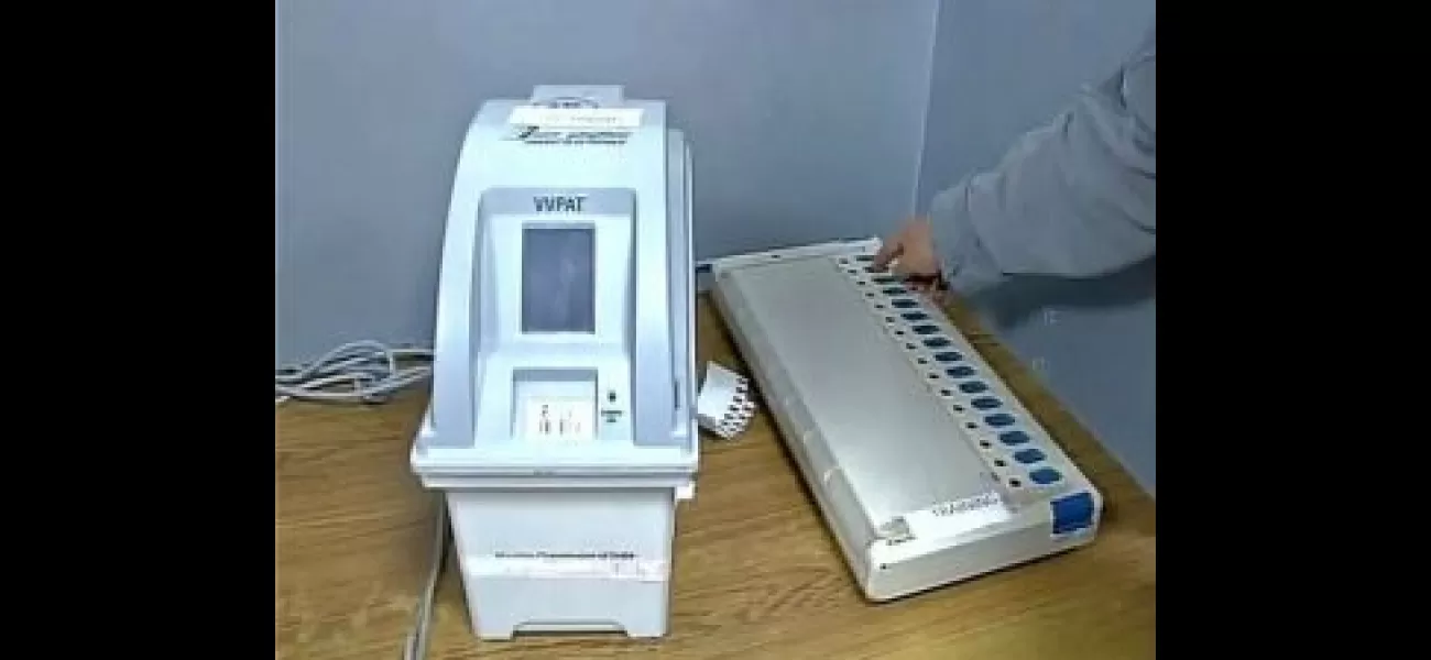 Ex-CECs say Supreme Court's EVM order doesn't require full verification.