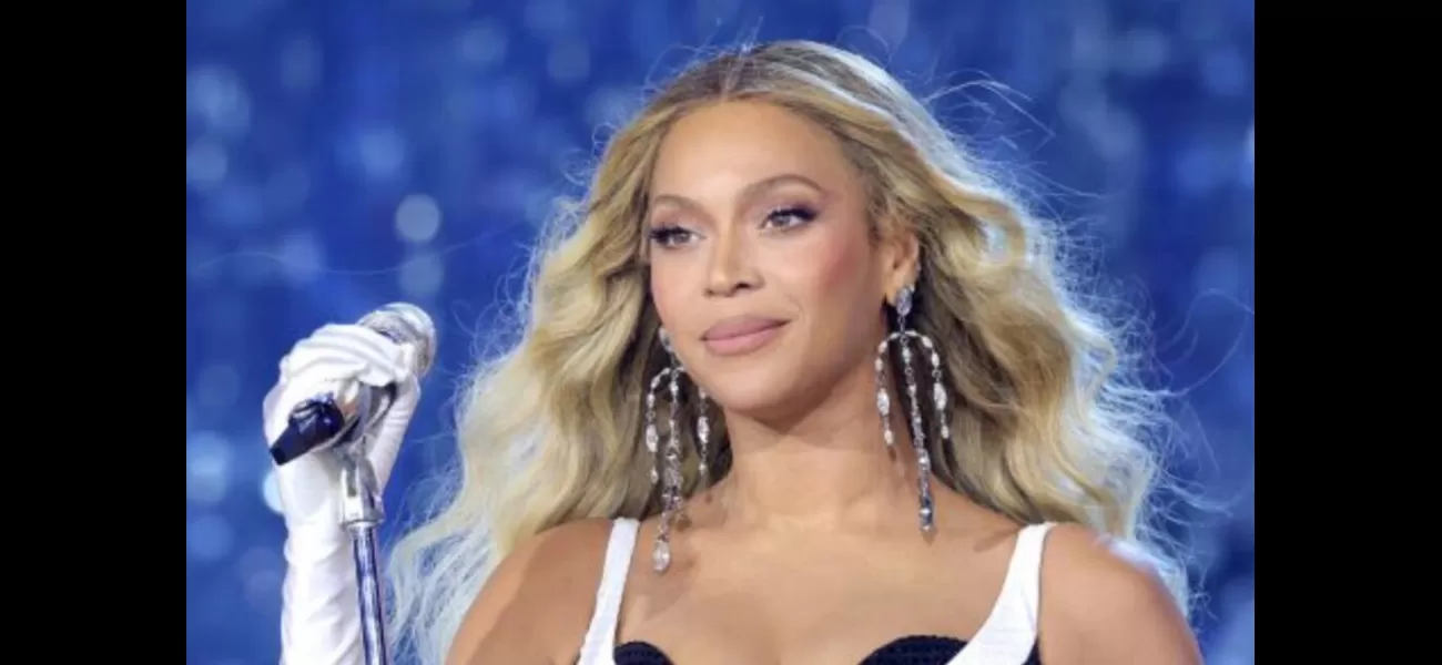 Beyoncé surprises her close 2-year-old friend with a bouquet of flowers.