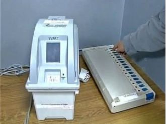 Ex-CECs say Supreme Court's EVM order doesn't require full verification.