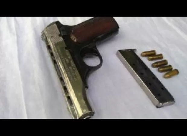 Police arrest three suspects and confiscate a gun in Ganjam district.