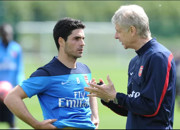 Arsenal's Arteta discusses conversation with former manager Wenger before team's push for title.