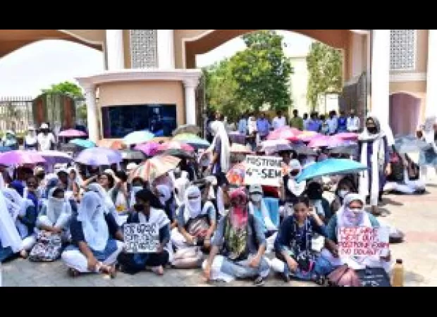 Students in the RD program are protesting against having to take exams for their 4th semester.