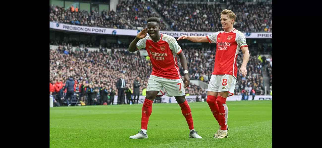 Saka responds to Tottenham fans' chant about him letting his country down with a perfect response.