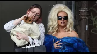 Famous figure appears completely changed after switching to big blonde hair.