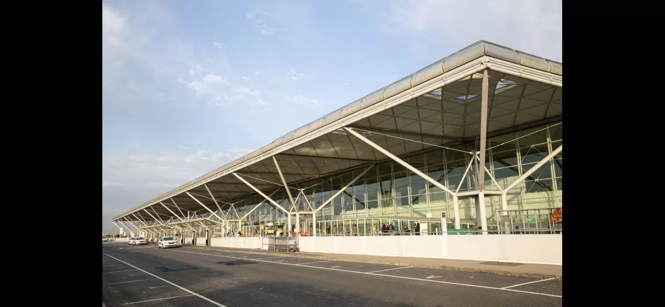 London airport facing significant delays due to power failure.