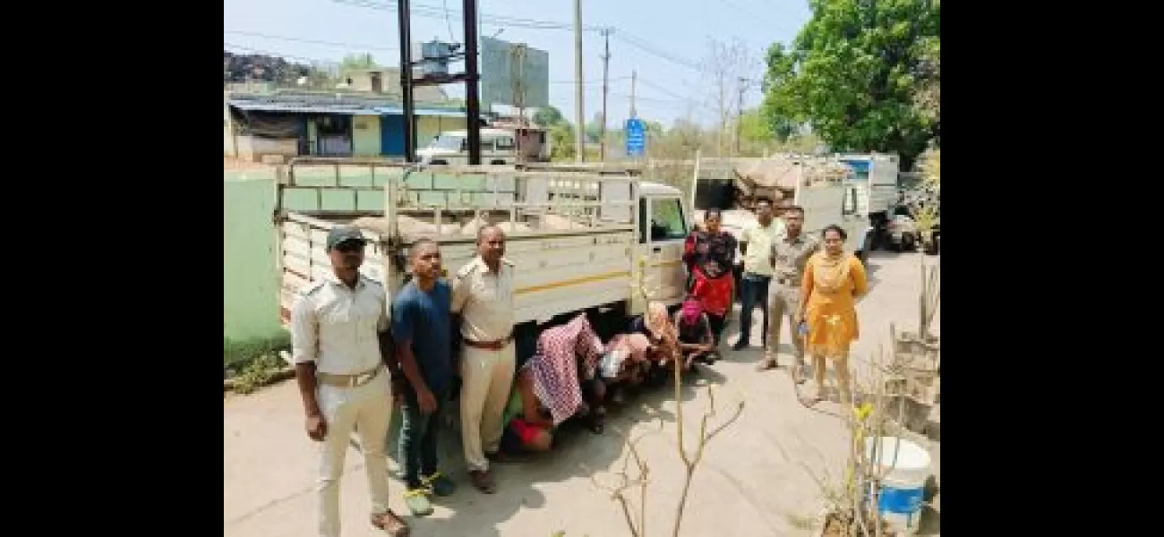 5 people arrested for possession of Rs 1 crore worth of Mahua flowers in Odisha.