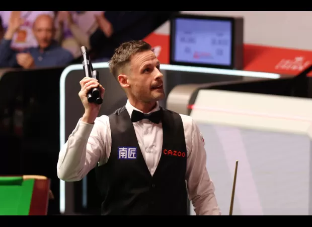 Gilbert praises Lee as key factor in recent success.