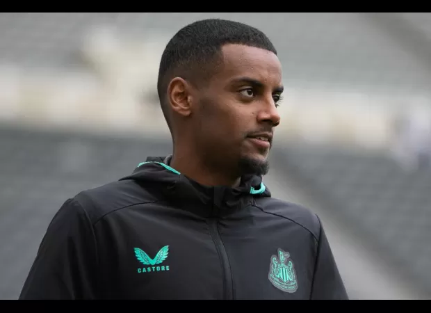 Alan Shearer cautions Newcastle against selling Alexander Isak, who is being pursued by Arsenal, calling it a crazy move.