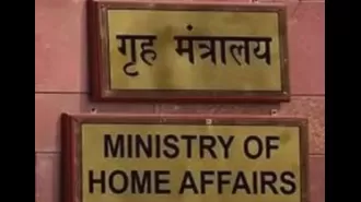 Around 100 schools in Delhi NCR receive bomb threats, MHA believes it's a fake call.