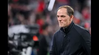 Bayern Munich denies rumors of Thomas Tuchel leaving for Manchester United and expresses desire for him to stay.