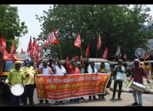 Odisha's top photographs of the day.