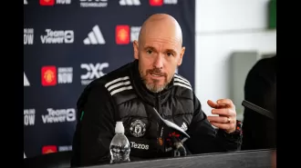 Ajax coach Erik ten Hag regrets that Manchester United missed out on a signing that prevented them from playing in the Ajax style.