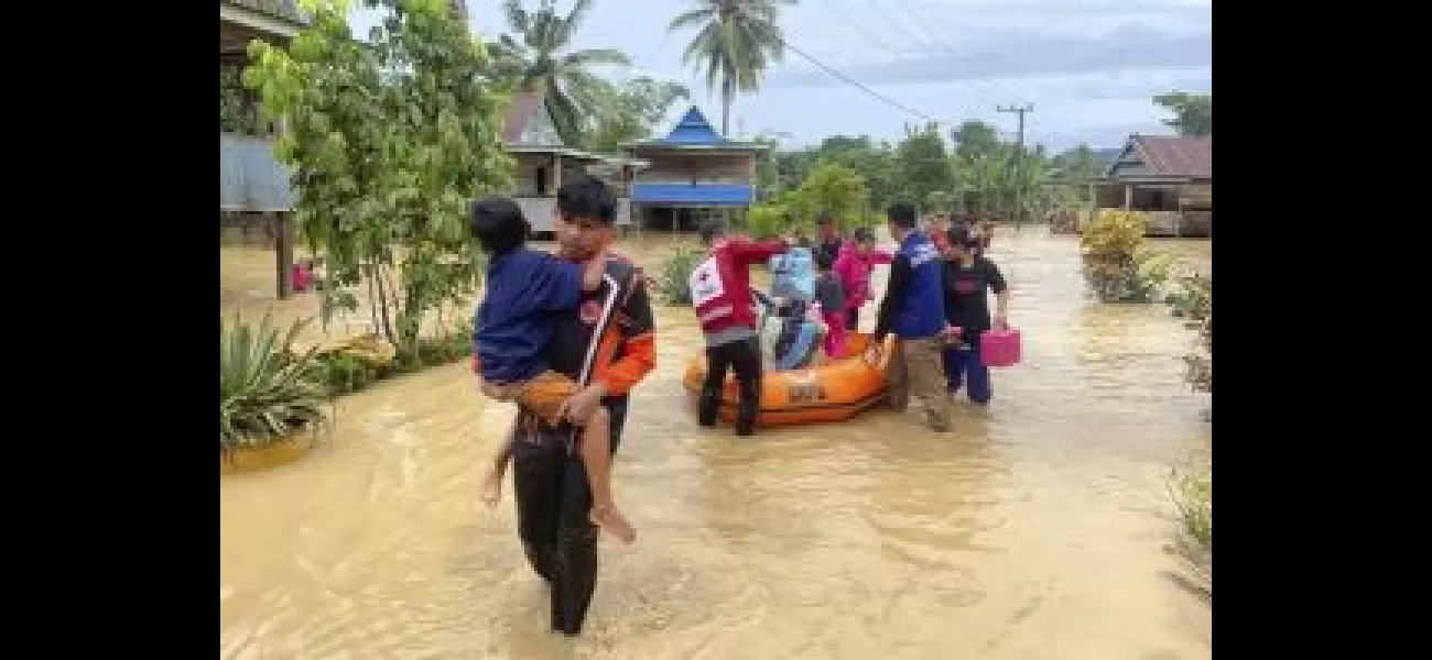 14 people killed in Indonesia's Sulawesi island due to flood and landslide.