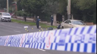 Fatal stabbing in Melbourne's south-east leaves one dead and another injured