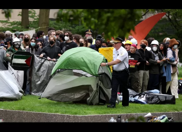 50 students arrested at Chicago art school amid ongoing campus turmoil.