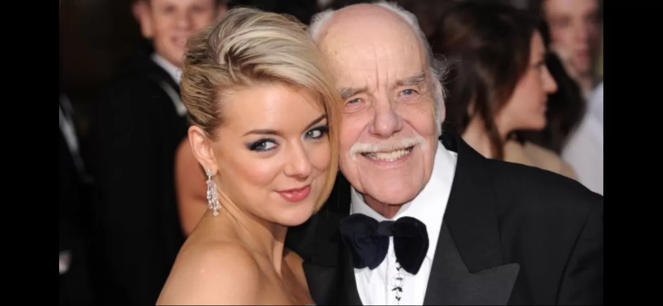 Actress Sheridan Smith regrets her behavior during her father's terminal illness.