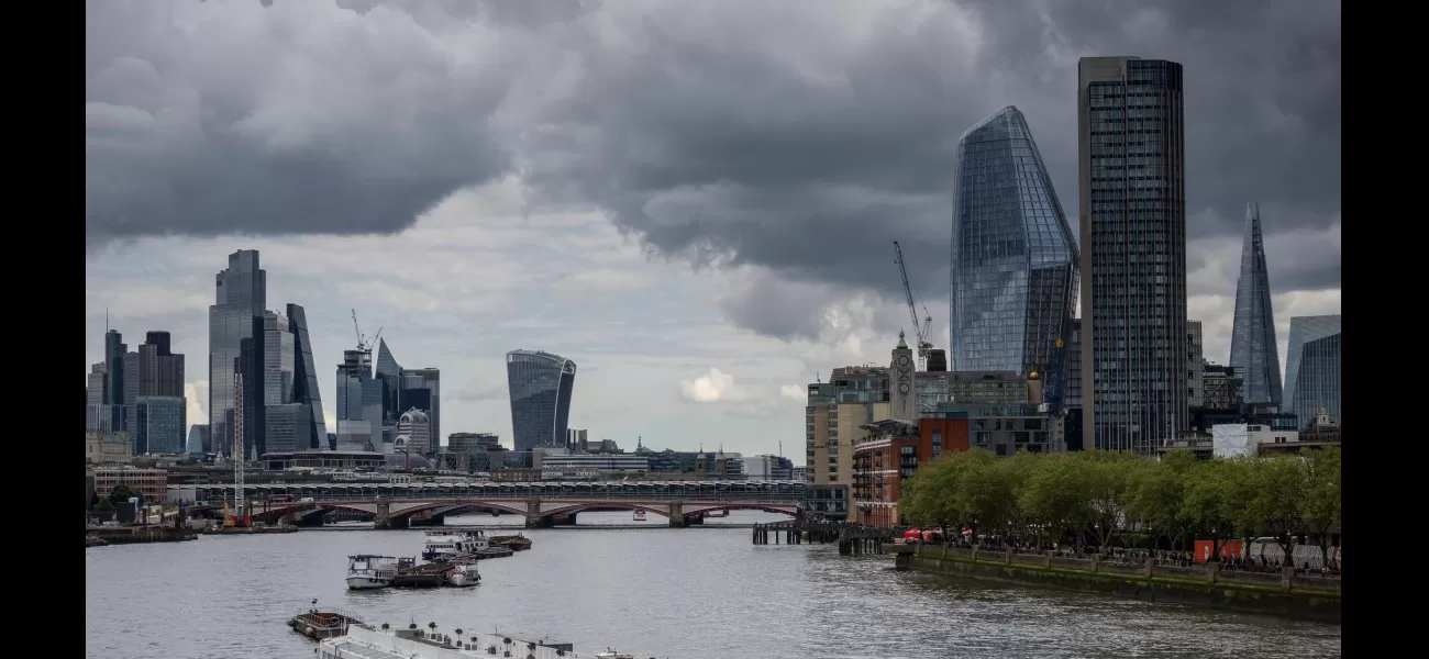 This weekend, London is expected to have a rainy bank holiday with 12 hours of continuous rain.