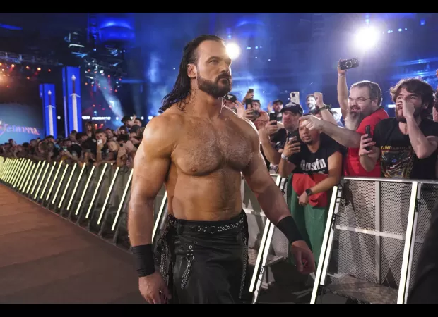 Major WWE match lost top superstar just moments before start time.