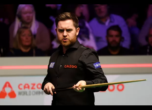 Jones shares difficult preparation for snooker final.