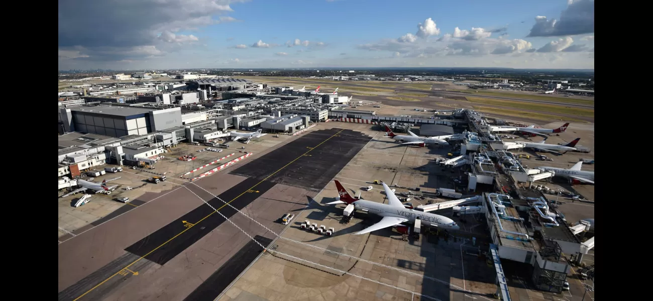 UK airports facing travel chaos due to malfunctioning E-gates.