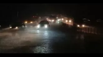 Seven people died due to heavy rains in the city of Hyderabad.