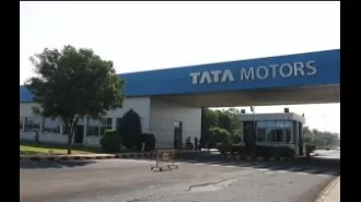 Tata Motors reported a significant increase in Q4 net profit to Rs 17,528.59 crore, more than triple the previous quarter.