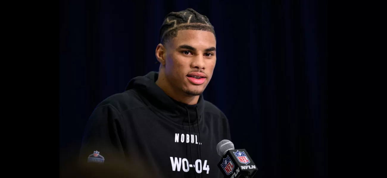 Buffalo Bills' Keon Coleman works at Louisiana restaurant, taking customers' orders in a video.