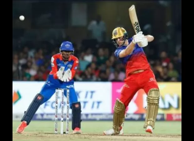 Patidar scores 50 runs to help RCB reach a total of 187/9 against DC.