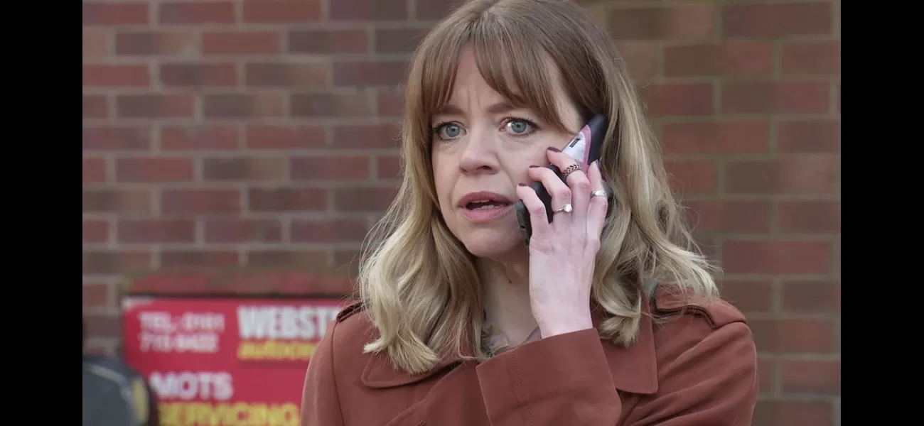 Toyah Battersby is in danger after receiving a warning from a villain on Coronation Street.