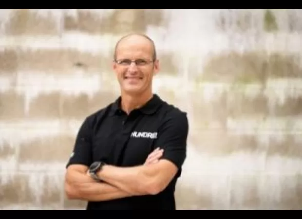 Gary Kirsten to coach Pakistan cricket team during England tour.