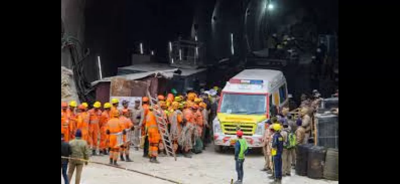 8 workers from Hindustan Copper Limited saved from Rajasthan mine, 7 still trapped.