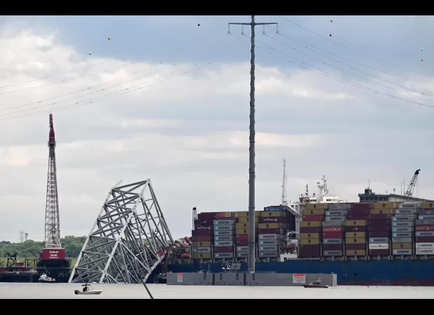 A cargo ship, which left port hours after experiencing a power outage, is responsible for the collapse of a Baltimore bridge.