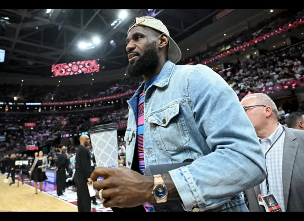 Lakers anticipated LeBron James would attend Cavs playoff game.