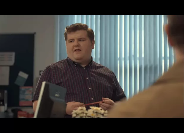 Famous Netflix actor considers ending acting career due to lack of work for over a year, breaks down in tears.