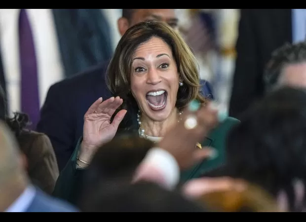 Kamala Harris brings positive energy to Glencoe fundraiser as Vice President.