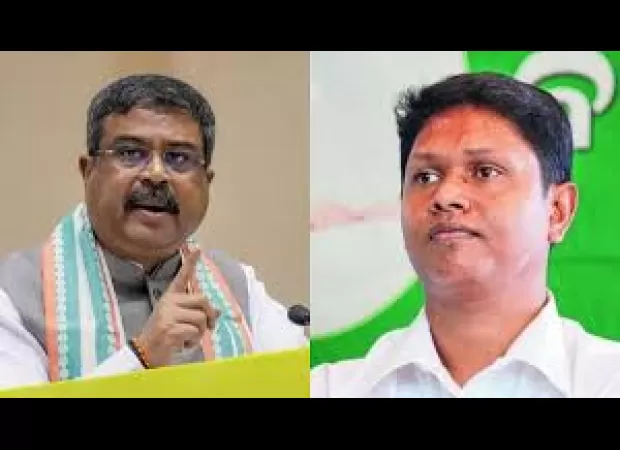 Sambalpur sees battle between farmers and weavers.