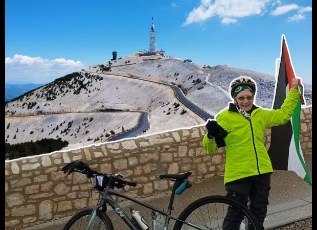 82-year-old grandmother climbs tough mountain to fundraise for Gaza, defying her age.