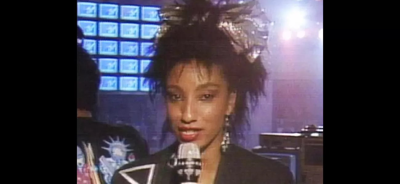 MTV host looks unchanged since popular music program debuted 3 decades ago.
