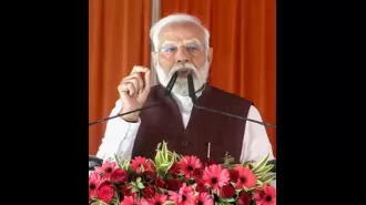 PM Modi criticizes Mamata for her comments about Ramakrishna Mission and Bharat Sevashram Sangha.