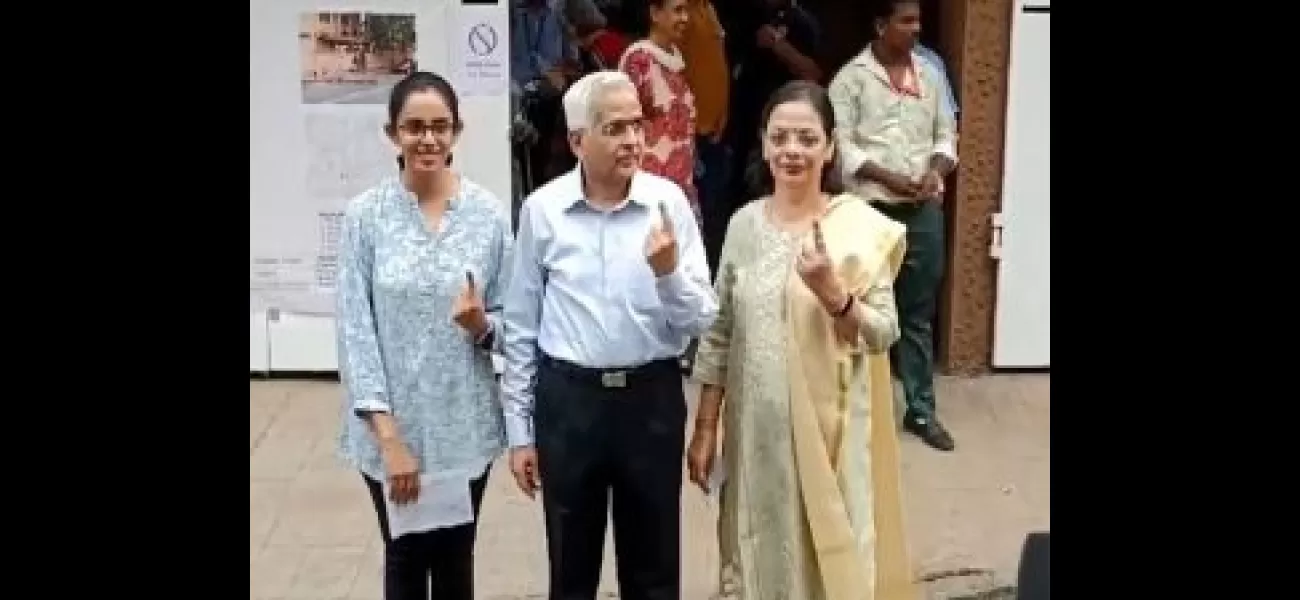 Mumbai's RBI Governor exercises voting rights and encourages citizens to do the same.