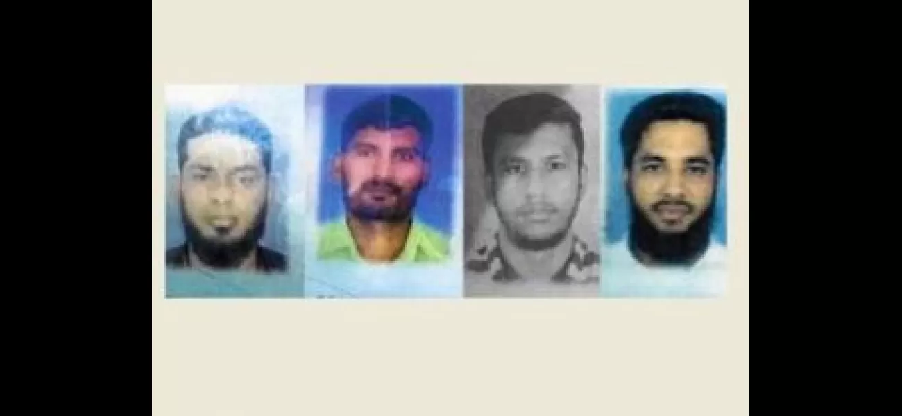 Gujarat ATS apprehends four Sri Lankan nationals suspected of being IS terrorists at Ahmedabad airport.
