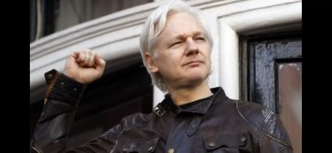 WikiLeaks founder Julian Assange is allowed to contest his extradition to the US.