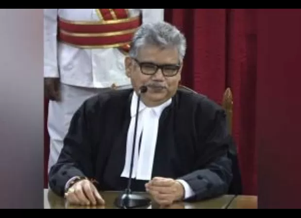 The Calcutta HC judge, Chitta Ranjan Dash, disclosed in his goodbye address that he is a member of the RSS.