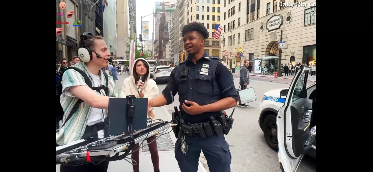 NYPD officer stops Twitch streamer in NYC to express support.